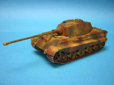 02. Winston's Tiger II 2.jpg (71607 bytes)